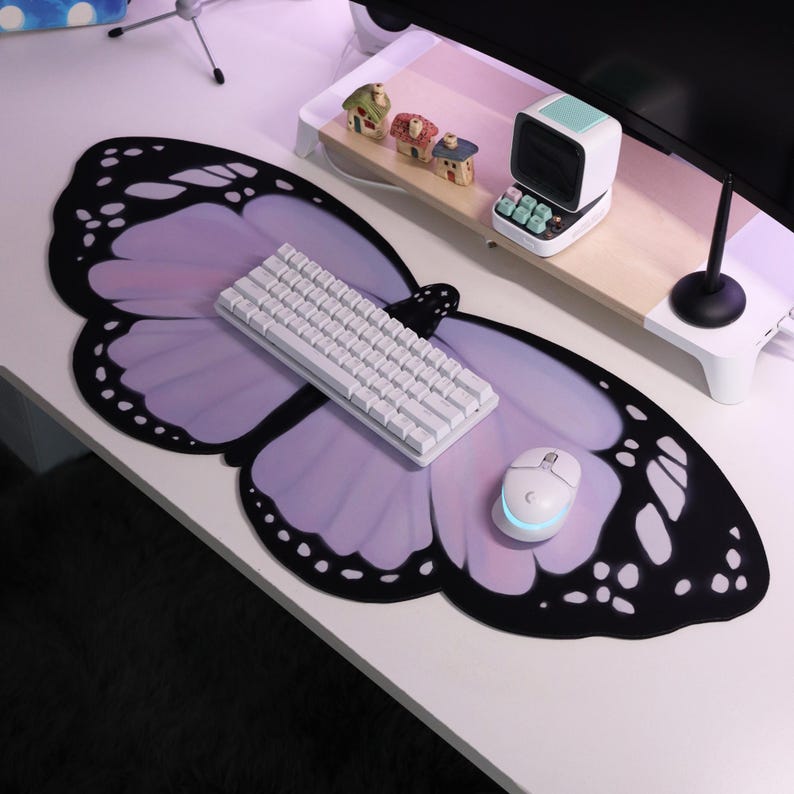 Purple Lilac Butterfly Deskmat - Tradescantia Purple avis et prix